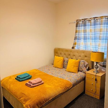 City Blessed Aptm 2 With Free Parking North Shields Extérieur photo